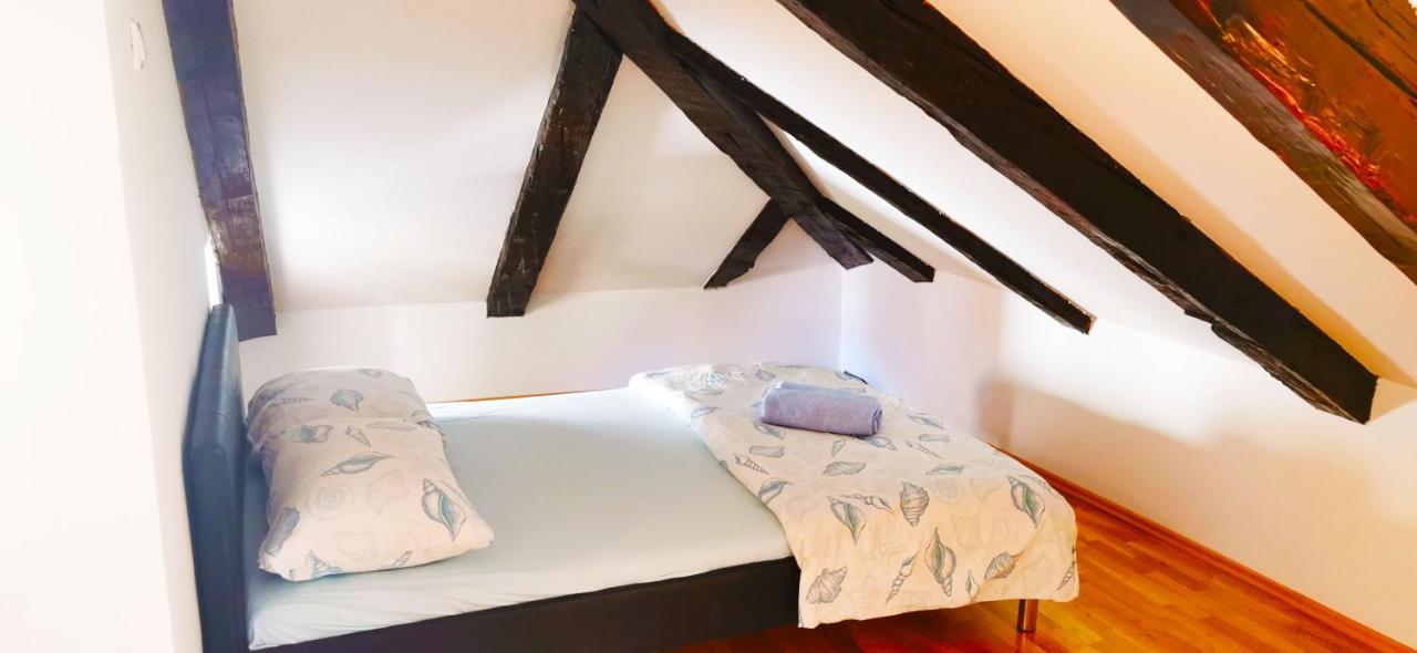 Apartment Pirja Split Eksteriør billede